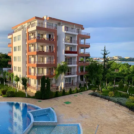 Apartmán Riviera By Kalina Resort, *